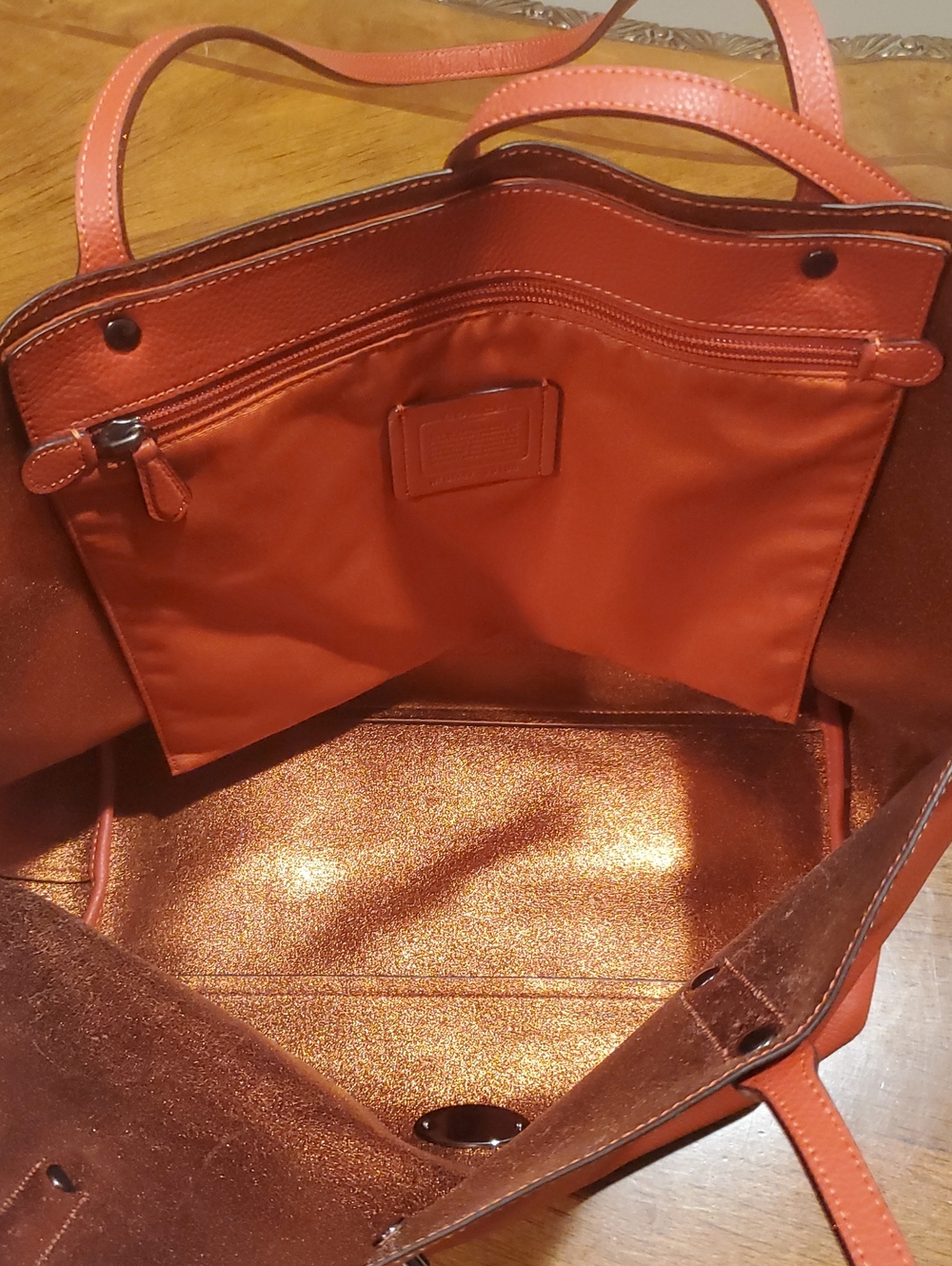 Like NEW Coach Market Tote Glitter Edge - Picture 13 of 15